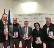 1. De esquerda a dereita, François Pérez Ayrault, o autor Marcelino F. Mallo, Ramón Jiménez, Carmen Mejía e José M. Montalbán.