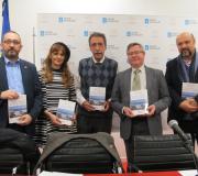 Os autores  Cespón,  Vilela e Araguas, o coordinador de Actividades Culturais da Casa, Ramón Jiménez, e o editor  Basilio Rodríguez  Cañada.