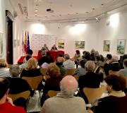 3. Preto de medio centenar de persoas achegáronse á Casa de Galicia para escoitar a conferencia de Juan Luís Beceiro.