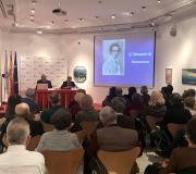 5. A mesa cos intervenientes e parte do público que asistiu á conferencia de José María Peláez sobre o Marqués de Salamanca.