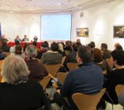 A homenaxe rexistrou numerosa concorrencia, a pesar das dificultades que houbo para moverse por Madrid esa xornada.