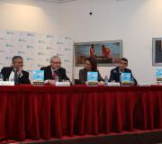 O autor do libro, Jorge Borrajo, o delegado da Xunta, José Ramón Ónega, a presentadora Silvia Jato e o editor Juan Mariñas, na presentación.