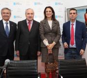 O autor, Jorge Borrajo, o delegado da Xunta, José Ramón Ónega, a presentadora Silvia Jato e o editor Juan Mariñas.
