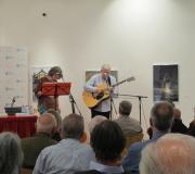 A homenaxe a José Antonio Ortiz finalizou cun recital de José Ignacio Hernández Toquero e Mer Pérez.