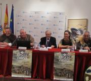 Na mesa presidencial, o delegado territorial da Xunta en Lugo, José Manuel Balseiro, o alcalde do Vicedo, José Jesús Novo, o delegado da Xunta en Madrid, José Ramón Ónega, a cantante Andrea Pousa e o actor Bruxo Queiman.jpg