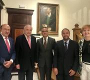 1. De esquerda a dereit, o presidente de AEGAMA Julio Lage, o delegado da Xunta en Madrid José Ramón Ónega, o embaixador de Tunes Wacef Chiha, o director de FIPA Ibrahim Medini e a responsable de Comunicación de AEGAMA  Isabel Noriega.