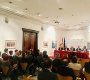 4. Ao acto de presentación da primeira novela de Manuel Mandianes acudiron preto de medio centenar de persoas.