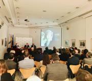 3. Medio centenar de empresarios achegáronse á Casa de Galicia para asistir á conferencia que sobre Ourense ofreceu Baltar.