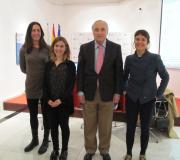 De esda a dta., a xefa de Comunicación de SocialCo, Virginia Castrejana, a directora de SocialCo, Virginia Moraleda, o delegado da Xunta, José Ramón Ónega, e a coordinadora de Programas de Acción Social da Fundación Barrié, Greta Fábregas.