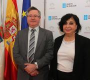 1. O coordinador de Actos Ramón Jiménez e a doutora Mª del Carmen Martín.