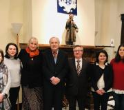 2. De esquerda a dereita, Mary Espiñeira (docente), Carmen Liz (docente), Rosa Figueroa (responsable de Comunicación Casa de Galicia), José R. Ónega (delegado Xunta en Madrid), Ramón Jiménez (coord. Actividades Casa de Galicia), Susana Estévez (docente), e Berta Cobo (docente).