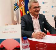 5. Ramón Caride, na presentación da súa novela.
