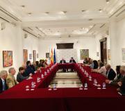 3. Mesa coa reunión dos representantes de entidades galegas en Madrid co secretario xeral de Emigración Antonio R. Miranda e o delegado da Xunta en Madrid, José Ramón Ónega.