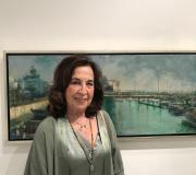 1. Victoria Ramírez ante unha das súas obras.