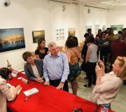 6. Firmas e fotos con Laura Orens foron o broche de ouro para a autora.