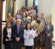 Alumnos do curso co delegado da Xunta, José Ramón *Ónega, en primeira fila, flanqueado pola xefa de Sección da Casa, María Jesús Budiño, e a profesora Paula Cousillas.