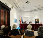 3. A presentación con parte do público que se achegou á Casa de Galicia.