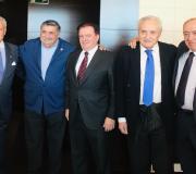 4. De esquerda a dereita, Doutor Pérez Vázquez, Seixas, Melquíades, o delegado da Xunta en Madrid José Ramón Ónega e Julio Lage, na homenaxe ao fotoperiodista de Lalín.