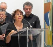 A presidenta do Grupo Coral Accento, Almudena García Orea, na explicación que ofreceu do concerto.