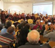 Actuación da Banda de Gaitas Lume de Biqueira que pechou o acto co Himno de Galicia..