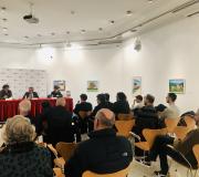 3. A mesa cos integrantes Xosé Hermida, Ramón Jiménez, Marcos Gendre e parte do público que acudiu á presentación.