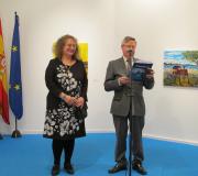 O coordinador de Actividades, Ramón Jiménez, presentando a María José Rodríguez (á súa dereita) e a súa exposición.