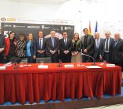 De esda. a dta.- Os deputados Joaquín García e Ana Belén Vázquez, a xornalista Sonsoles Ónega, a vicepresidenta segunda do Congreso, Ana Pastor, o alcalde de Lalín, José Crespo, o delegado da Xunta, José Ramón Ónega, o presidente da ONCE, Miguel Ángel Carballeda, a tenente de alcalde de Lalín, Begoña Blanco, o sacerdote Andrés Ramos, o médico José Manuel Pérez Vázquez, o empresar