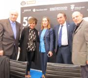 De esda a dta.- O delegado da Xunta, José Ramón Ónega, a xornalista Sonsoles Ónega, a vicepresidenta segunda do Congreso, Ana Pastor, o alcalde de Lalín, José Crespo, e o pintor Antón Lamazares.